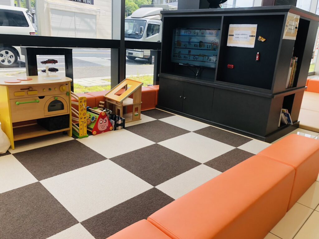 トヨタカローラ神戸　三田店／キッズスペース